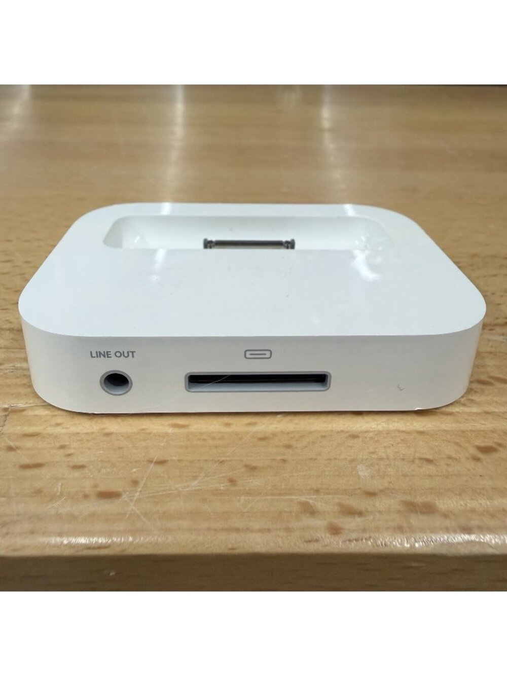 Apple iPod Dock M9602G/A 4th Gen 30-Pin OEM Original Vintage White - See Pics